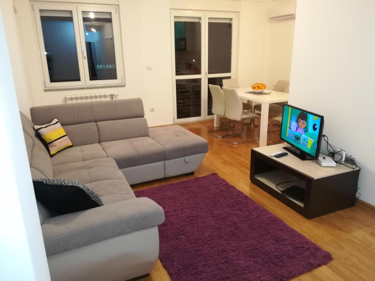 Butterfly Apartment Cacak Ngoại thất bức ảnh