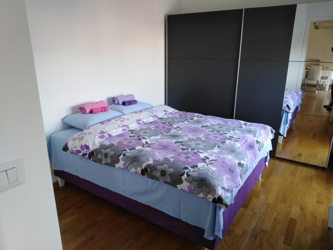 Butterfly Apartment Cacak Ngoại thất bức ảnh