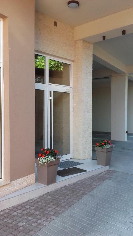 Butterfly Apartment Cacak Ngoại thất bức ảnh