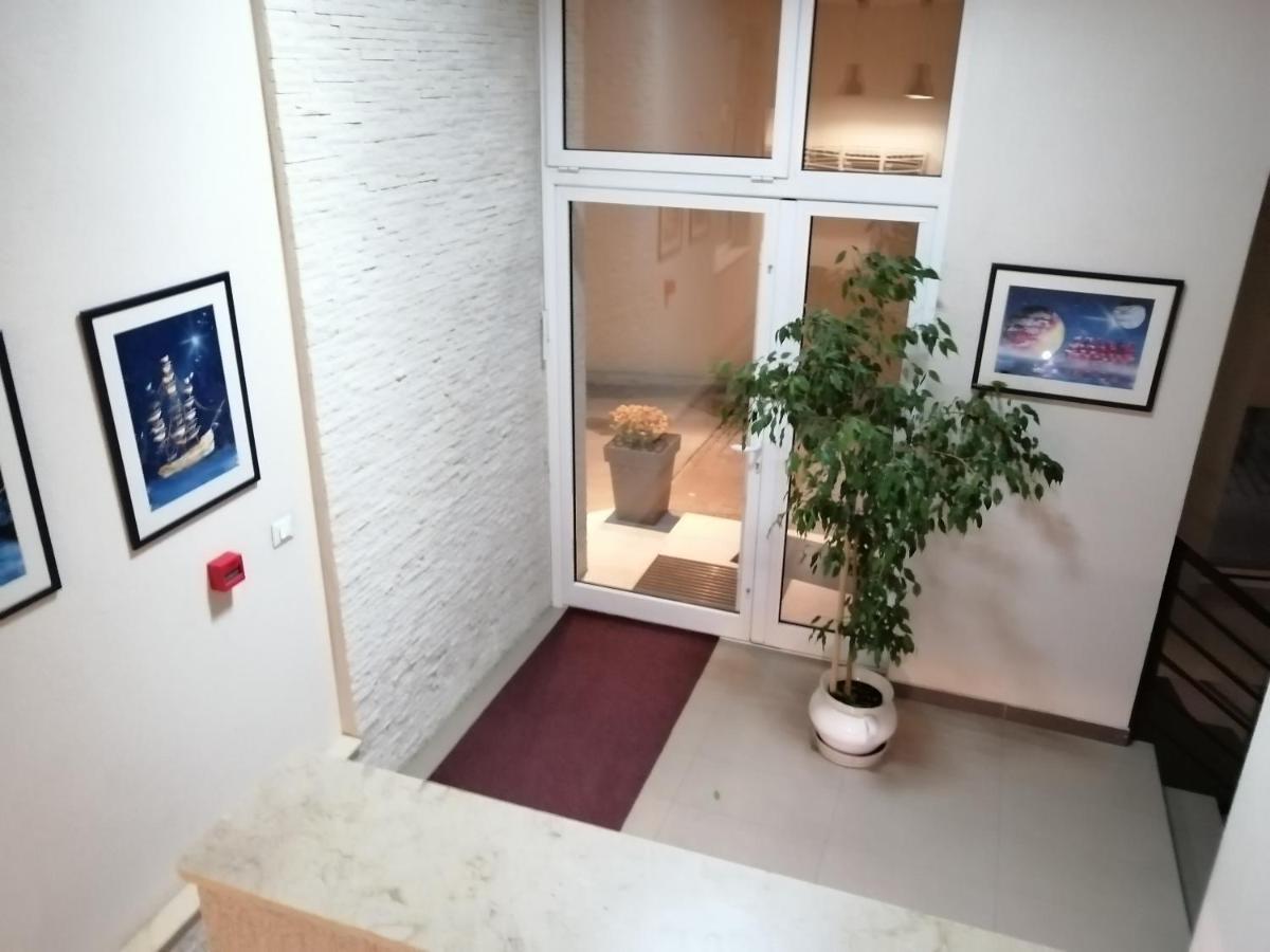Butterfly Apartment Cacak Ngoại thất bức ảnh