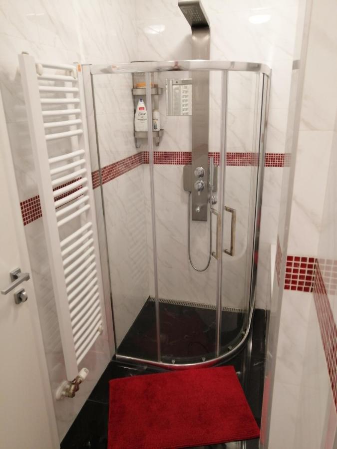 Butterfly Apartment Cacak Ngoại thất bức ảnh